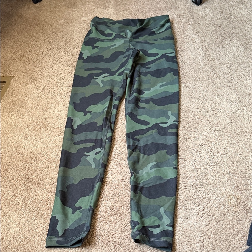 Girls' Camo Performance Leggings - Green Camouflage